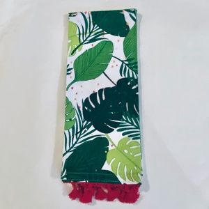 NWOT Fiddle Leaves Guest/Kitchen Towel